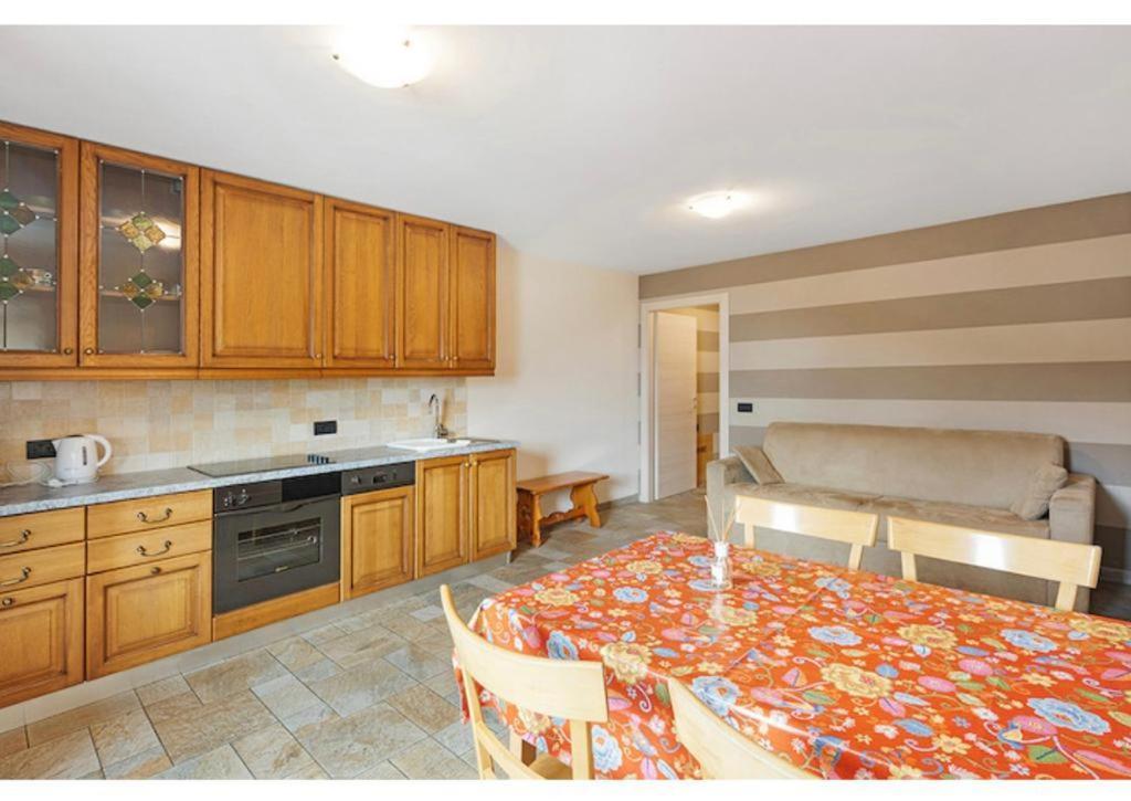 Casa Da Claudia Appartement Livigno Buitenkant foto