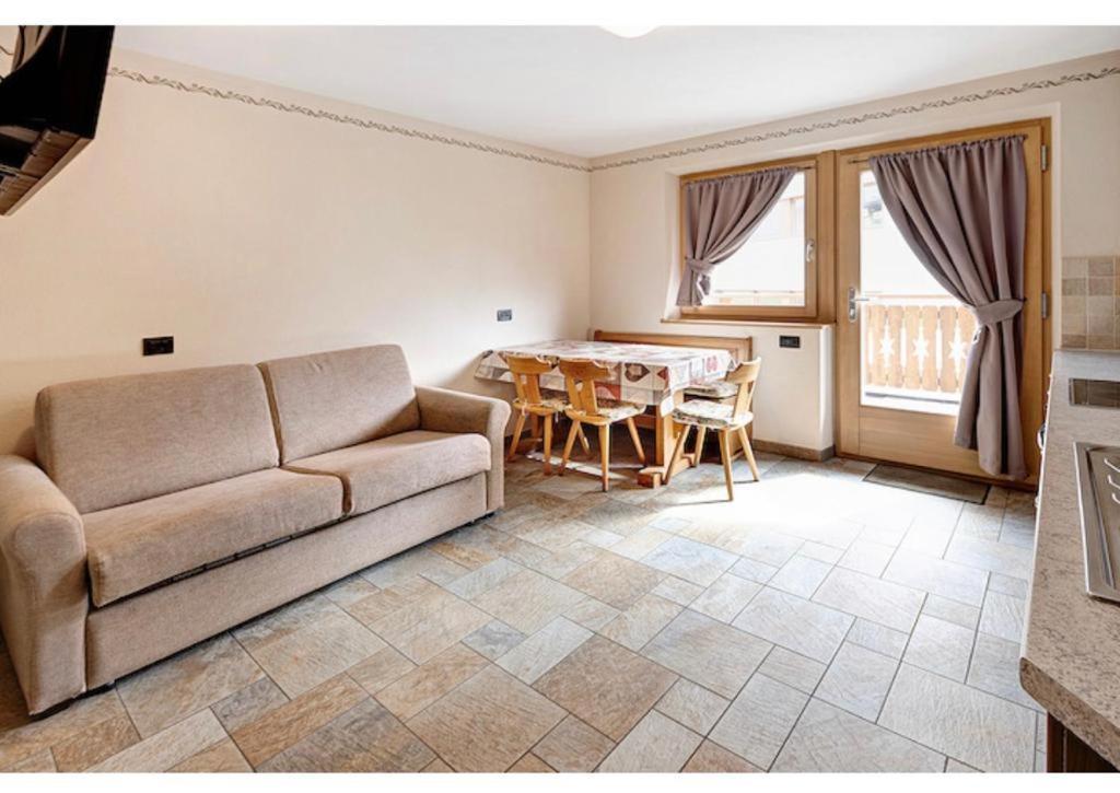 Casa Da Claudia Appartement Livigno Buitenkant foto